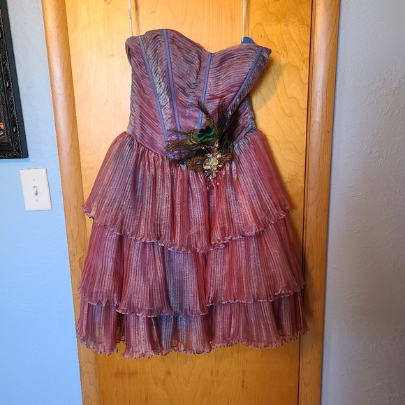 Purple Strapless Cocktail Prom Homecoming Dress w/ Peacock Feather Accents - Picture 1 of 6